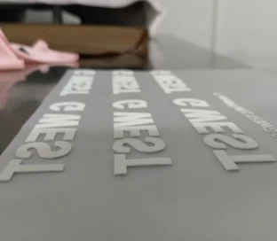 Može li se silikonski tintni tisak koristiti za proizvodnju velikih razmjera?